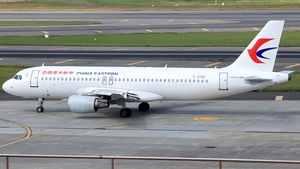Photo of B-2228 - Airbus A320-214 operated by China Eastern Airlines
