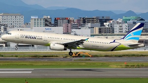 Photo of HL8365 - Airbus A321-231 operated by Air Busan