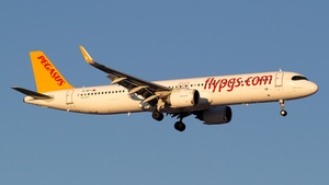 Photo of TC-RFT - Airbus A321-251NX operated by Pegasus Airlines