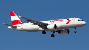 Photo of OE-LBO - Airbus A320-214 operated by Austrian Airlines