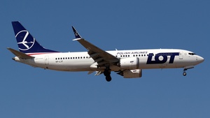 Photo of SP-LYF - Boeing 737 MAX 8 operated by LOT Polish Airlines