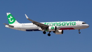 Photo of PH-YHY - Airbus A321-251NX operated by Transavia