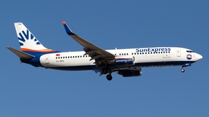 Photo of TC-SPU - Boeing 737-8U3 operated by SunExpress