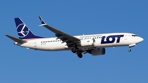 Photo of SP-LVH - Boeing 737 MAX 8 operated by LOT Polish Airlines
