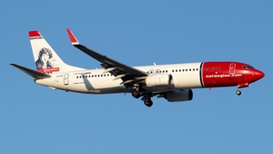 Photo of LN-NIP - Boeing 737-86N operated by Norwegian Air Shuttle