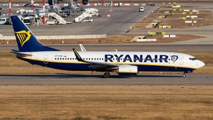 Photo of SP-RKM - Boeing 737-8AS operated by Ryanair (opb Buzz)