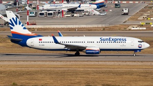 Photo of TC-SPB - Boeing 737-86Q operated by SunExpress