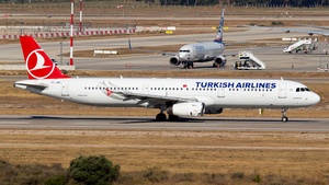Photo with serial 3126 - Airbus A321-231