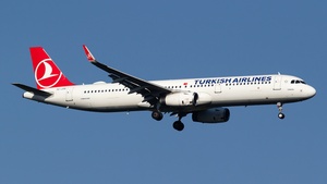 Photo with serial 6822 - Airbus A321-231