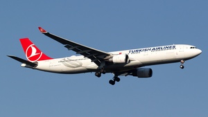 Photo of TC-LNG - Airbus A330-303 operated by Turkish Airlines