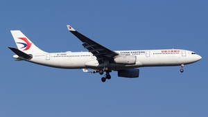 Photo of B-300Q - Airbus A330-343 operated by China Eastern Airlines