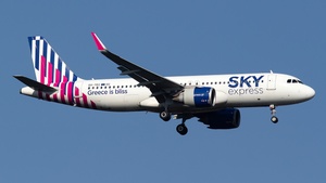 Photo of SX-TEC - Airbus A320-251N operated by Sky Express