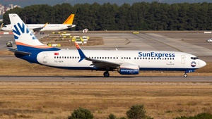 Photo of TC-SEY - Boeing 737-8HC operated by SunExpress