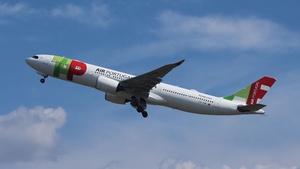 Photo of CS-TUR - Airbus A330-941 operated by TAP Air Portugal