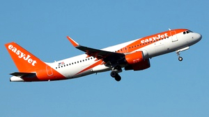 Photo of OE-IVQ - Airbus A320-214 operated by easyJet Europe