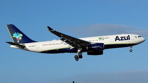 Photo of PR-AHF - Airbus A330-243 operated by Azul