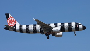 Photo of D-ASGE - Airbus A320-214 operated by Condor