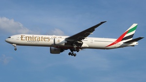 Photo of A6-ENL - Boeing 777-31H(ER) operated by Emirates