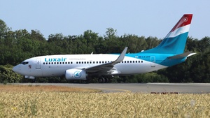 Photo of LX-LBT - Boeing 737-7K2 operated by Luxair