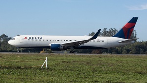 Photo of N180DN - Boeing 767-332(ER) operated by Delta Air Lines