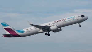 Photo of D-AEEA - Airbus A321-251NX operated by Eurowings