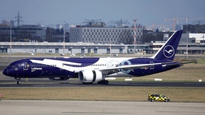 Photo of D-ABPU - Boeing 787-9 Dreamliner operated by Lufthansa