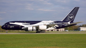 Photo of D-AIMH - Airbus A380-841 operated by Lufthansa