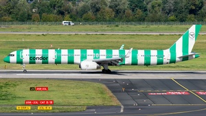 Photo of D-ABOL - Boeing 757-330 operated by Condor