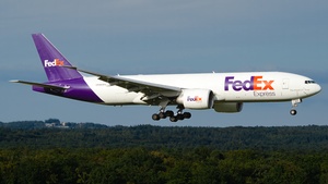 Photo of N864FD - Boeing 777-FS2 operated by FedEx