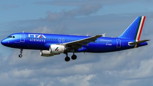 Photo of EI-DSW - Airbus A320-216 operated by ITA Airways