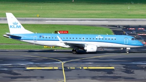 Photo of PH-EZS - Embraer ERJ-190STD operated by KLM Cityhopper