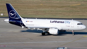 Photo of D-ABGH - Airbus A319-112 operated by Lufthansa City Airlines