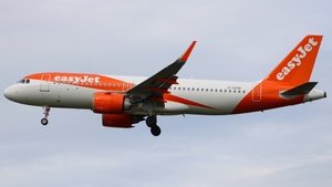 Photo of G-UZHX - Airbus A320-251N operated by easyJet