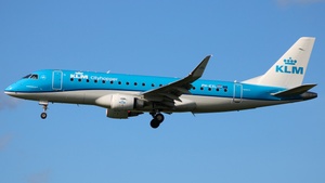 Photo of PH-EXL - Embraer ERJ-175STD operated by KLM Cityhopper