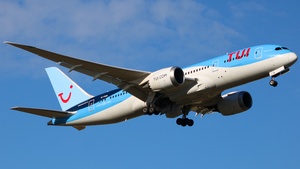 Photo of G-TUIA - Boeing 787-8 Dreamliner operated by TUI Airways