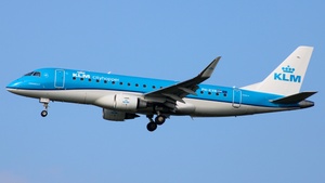 Photo of PH-EXN - Embraer ERJ-175STD operated by KLM Cityhopper