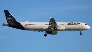 Photo of D-AISW - Airbus A321-231 operated by Lufthansa
