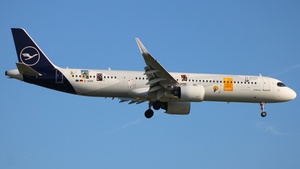 Photo of D-AIEM - Airbus A321-271NX operated by Lufthansa