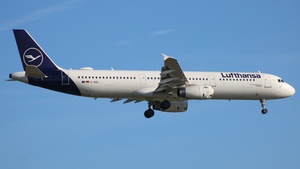 Photo of D-AIDL - Airbus A321-231 operated by Lufthansa