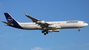 Photo of D-AIGT - Airbus A340-313 operated by Lufthansa