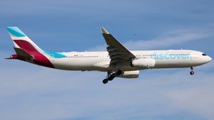 Photo of D-AFYR - Airbus A330-343 operated by Discover Airlines