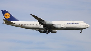 Photo of D-ABYU - Boeing 747-830 operated by Lufthansa
