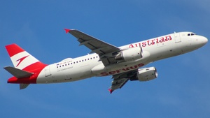 Photo of OE-LBX - Airbus A320-214 operated by Austrian Airlines