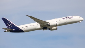 Photo of D-ABPD - Boeing 787-9 Dreamliner operated by Lufthansa