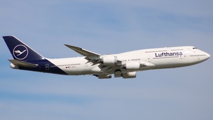 Photo of D-ABYC - Boeing 747-830 operated by Lufthansa