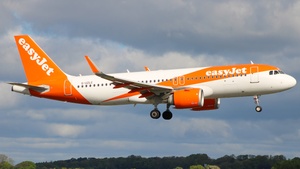 Photo of G-UZLC - Airbus A320-251N operated by easyJet
