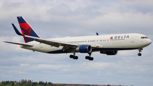 Photo of N1200K - Boeing 767-332(ER) operated by Delta Air Lines