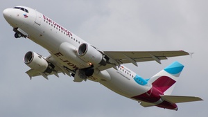Photo of D-ABNK - Airbus A320-214 operated by Eurowings