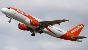 Photo with serial 4588 - Airbus A320-214