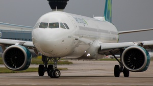 Photo of EI-XLW - Airbus A321-253NY operated by Aer Lingus